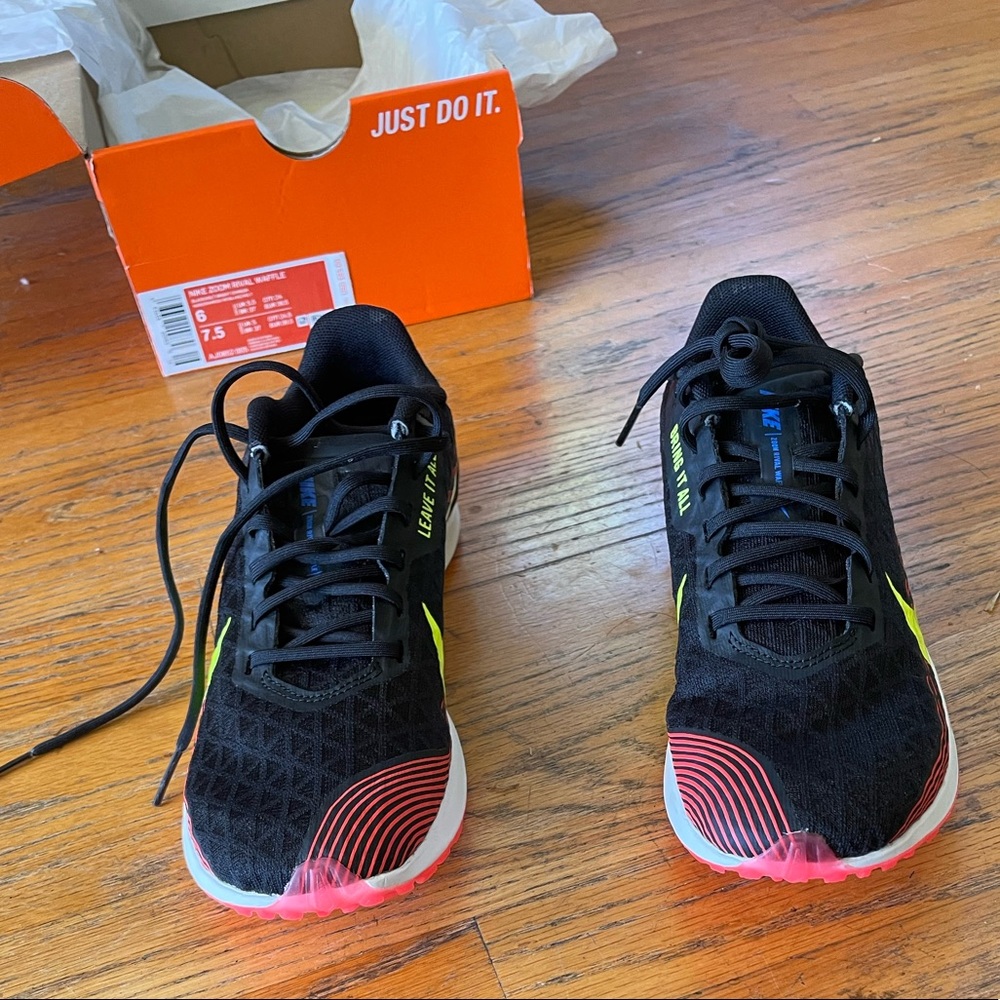 Brand new Nike Zoom Rival Waffle run shoes